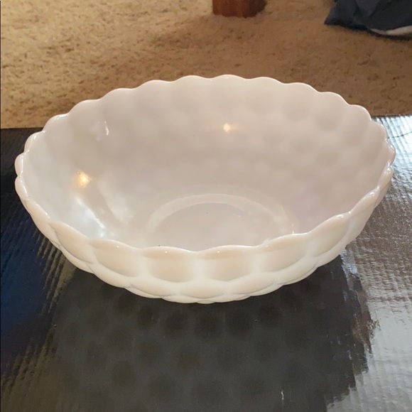 Vintage milk glass - Picture 2 of 4